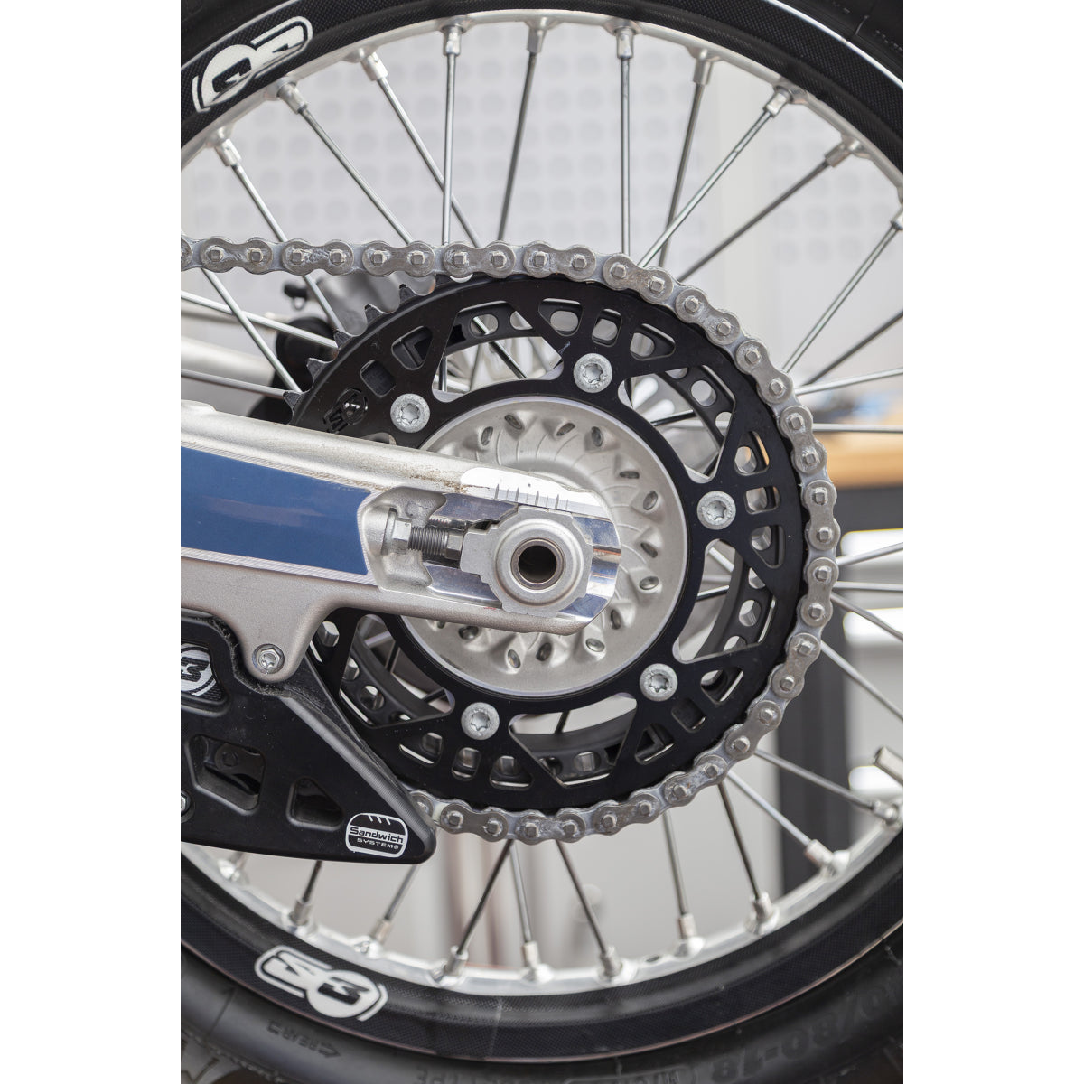 PROTECTOR CADENA BUJE CORONA S3